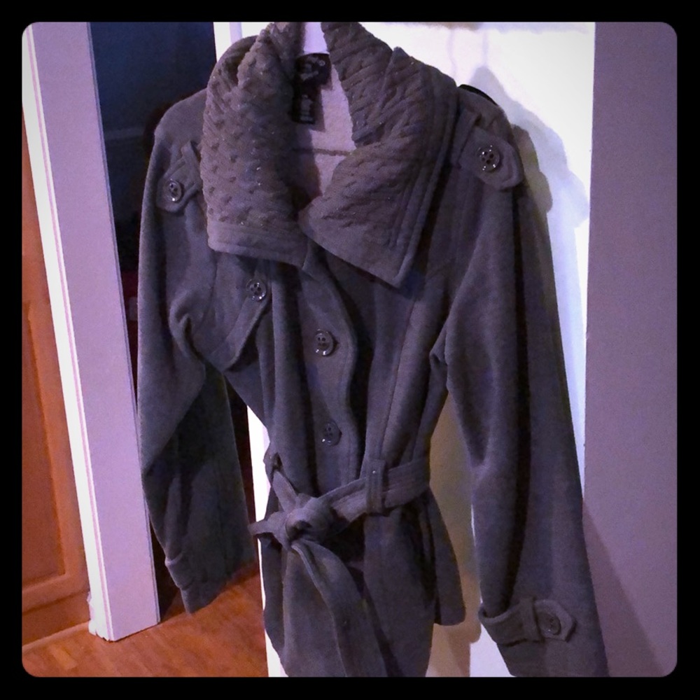 Lightweight coat